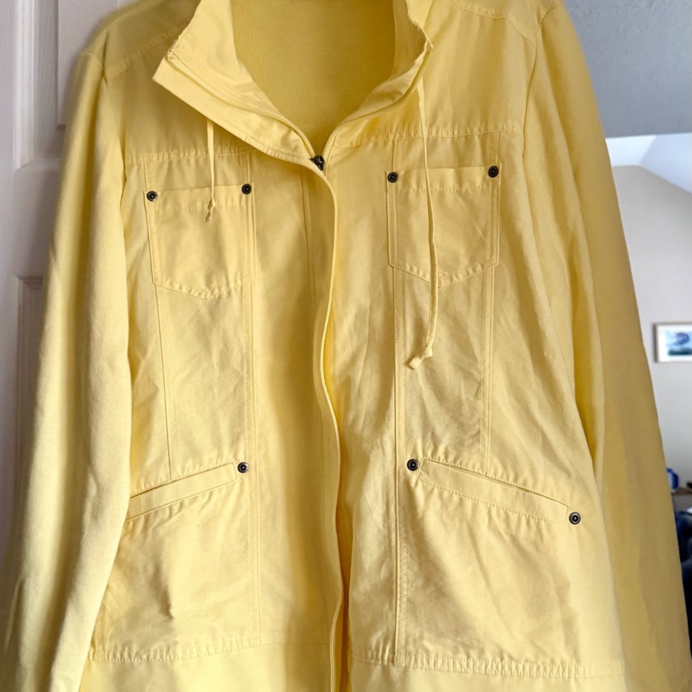Yellow Women's Croft & Arrow Lightweight Jacket